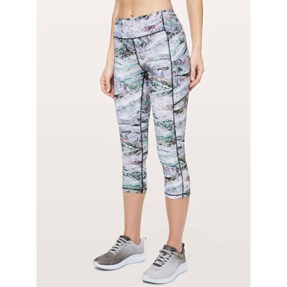 Womens Lululemon Speed Up Crop *21 - Picture 1 of 7